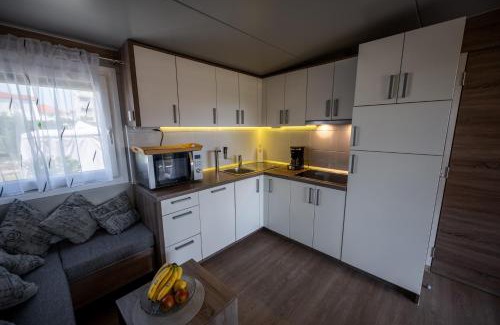Pakostane Ski Chalet | House 4 Mali Nordsee Camp