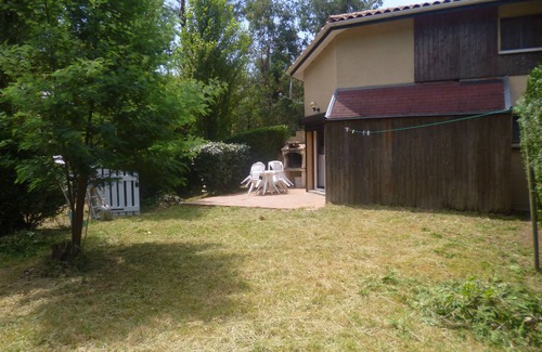 Hourtin Port House | House 5 minutes walk from the lake and the port.