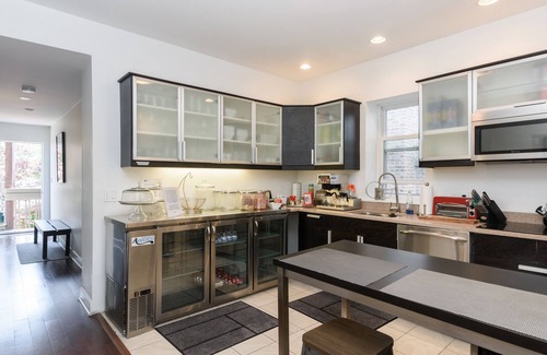 Magnolia Glen Bed & Breakfast | House 5863 - Chicago Bed and Breakfast