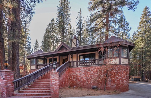 Summit Estates House | House ∙ 7 bedrooms ∙ 16 guests