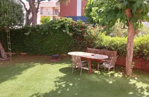 Passeig Maritim House | House at the Beach in SItges with Pool and Private Garden