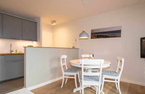Hornum Apartment | House Atair, beacon