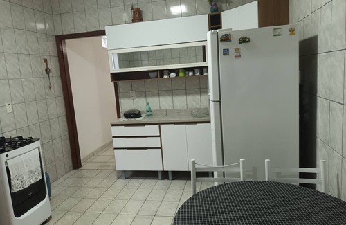 Guilhermina House | House in Guilhermina in Praia Grande-SP. Pets are welcome.