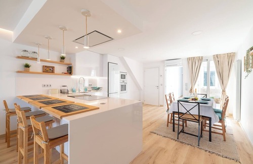 Vigo Ski Chalet | House by the Sea