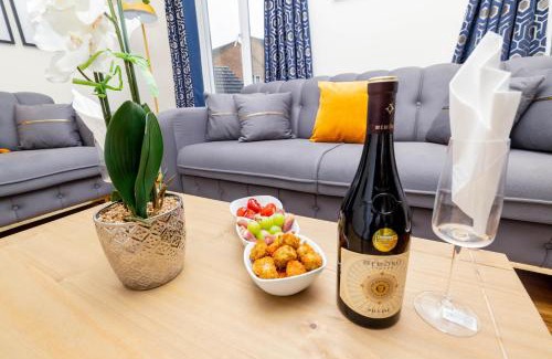 Corby House | House Carlisle