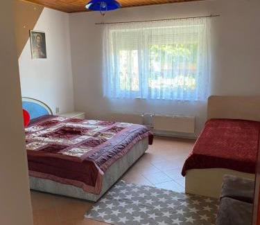 Otteveny House | House Damado Deluxe