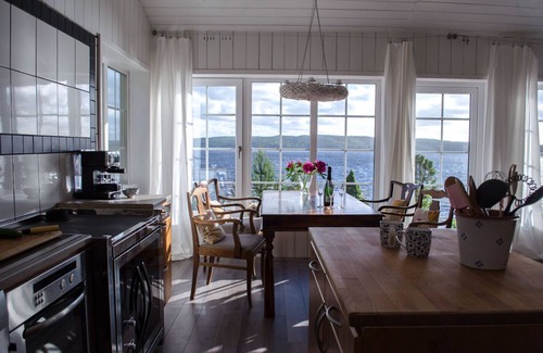 Tamta House | House directly over the lake