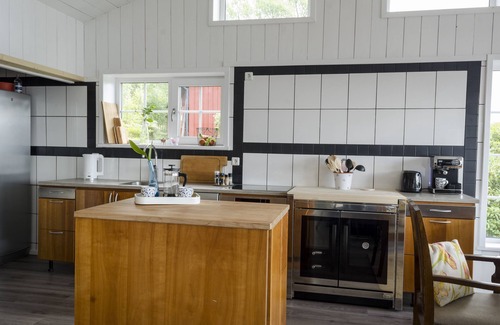 Tamta House | House directly over the lake