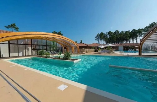 Parentis-en-Born House | House for 4 people in a 3* residence with swimming pools near the lake, wifi