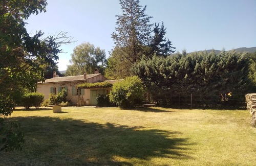 Saint-Martin-de-Castillon House | House 10 people - Luberon - pool - large garden
