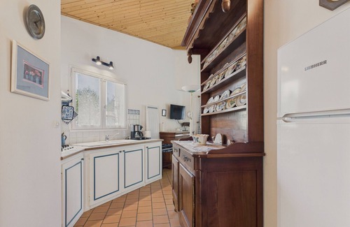 Les Conches Ski Chalet | House in Les Conches, garden, sleeps 4