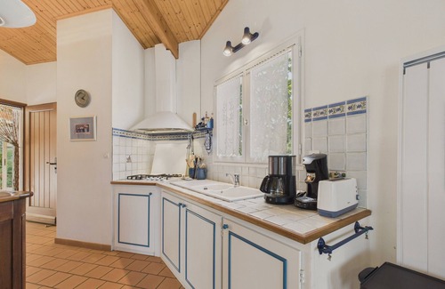 Les Conches Ski Chalet | House in Les Conches, garden, sleeps 4