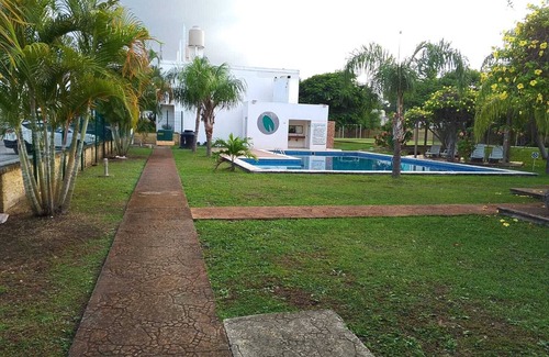 Poza Rica House | House in Private Residential Zone 24 hrs security 24 hrs access to the pool.