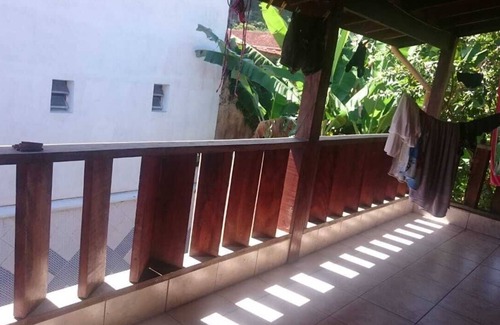 Centro House | HOUSE IN THE CENTER OF MONGAGUÁ, QUIET STREET, CLOSE TO BANKS, MARKET AND BEACH.