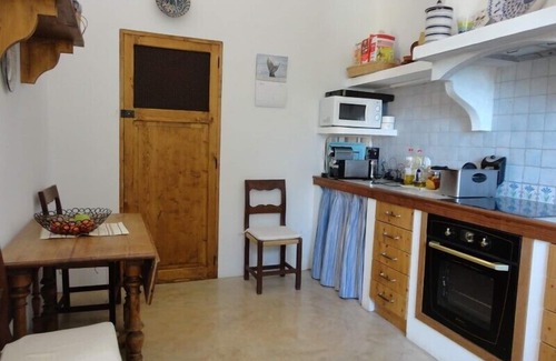 S'alqueria Blanca Cottage | House in the countryside, overlooking the sea, 5 km from various beaches, 500m from the village