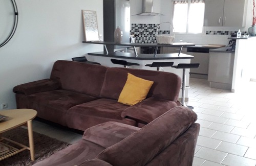 Ange House | House in the middle of the vineyard