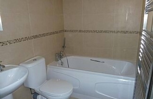 Salcombe House | House In Village Location With Estuary Views. Sun trap 1st floor balcony