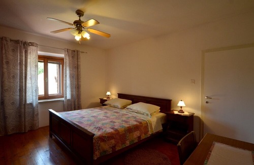 Kruncici House | House Kruncici in Kruncici