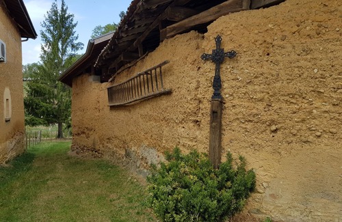 Izeaux House | House La Galinette 9 people Heated swimming pool Hammam Jacuzzi Sauna