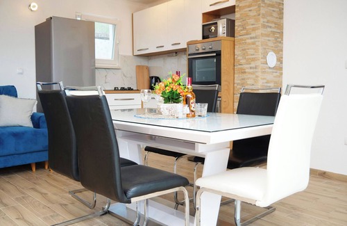 Marina Apartment | House Luketini dvori (97091-K1) - Marina