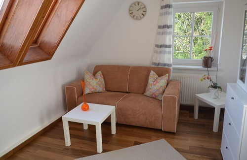 Frankenhain Apartment | House Lütsche - right on the lake in the Thuringian Forest