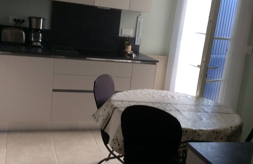 Avignon Villa | HOUSE MORIERES LES AVIGNON POOL 6 PERSON