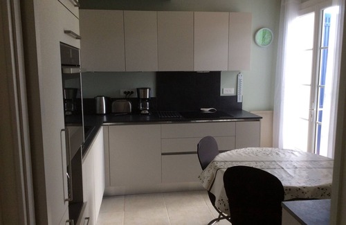 Avignon Villa | HOUSE MORIERES LES AVIGNON POOL 6 PERSON