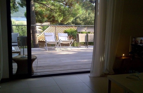 Lecci Villa | House of character Sea View, air-conditioned 66 m2 + terrace 45 m2 Direct beach