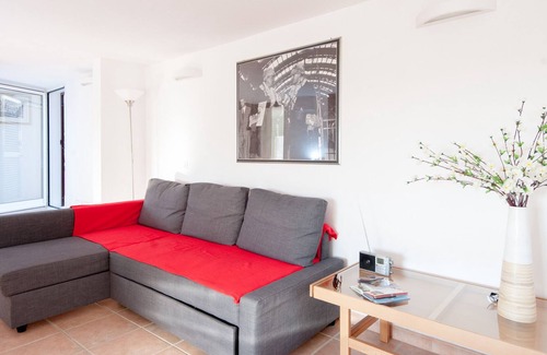 Quartiere XXI Pietralata Apartment | House of Cinema, wonderful penthouse near center, Large airy Terrace, 3 Bedrooms
