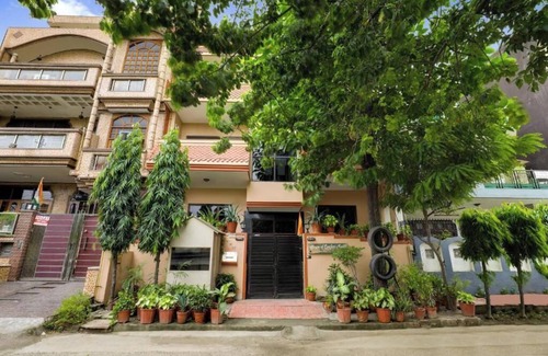 Noida Apartment | House of Comfort Noida 1 bedroom unit 2
