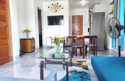 Daet House | House of David-comfortable stay 10 min to the beach.