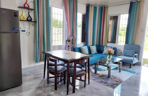 Daet House | House of David-comfortable stay 10 min to the beach.