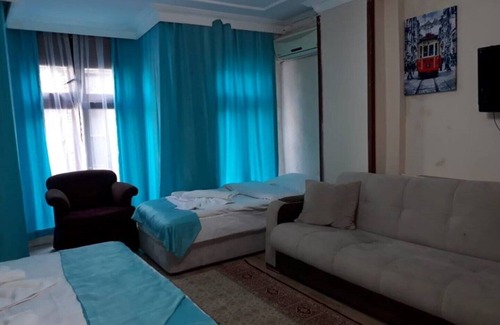 Old City Apartment | House of the Turquise family of the Grand Bazaar