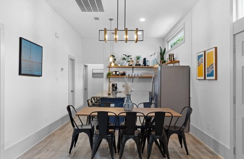 Tulane - Gravier House | House of Vibes