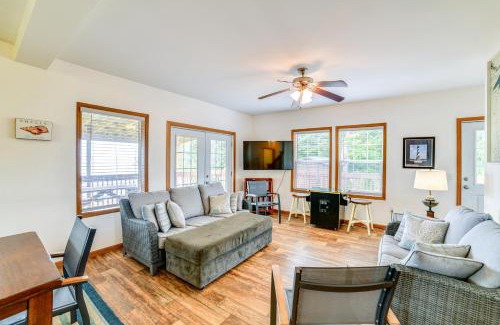 Canastota House | House on Oneida Lake on Lewis Point in Canastota