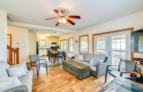 Canastota House | House on Oneida Lake on Lewis Point in Canastota