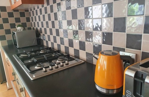 Hampton Park House | House on the Heights - 4 B/R House near Mornington Peninsula