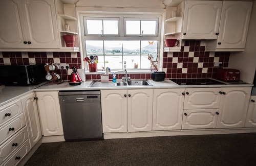 Cahirciveen House | House on the Waterfront on the Ring of Kerry