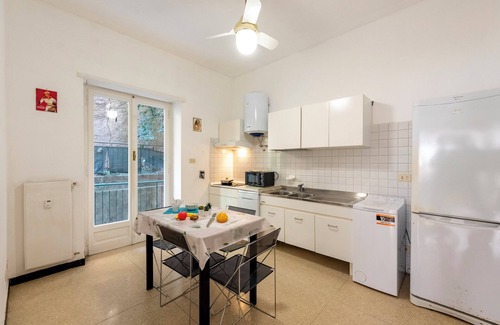 Castelletto Apartment | House Rondinella Genova City Center, Genova, Italy