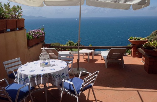 Cala Piccola House | House seaview terrace, pool, solarium, priv beach inclusive ideal for 4 all incl