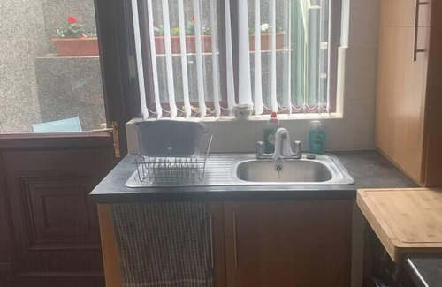 Larne House | House - Sleeps 4 with Cozy Fireplace