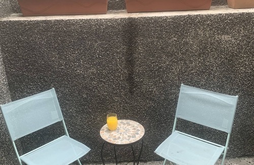 Larne House | House - Sleeps 4 with Cozy Fireplace