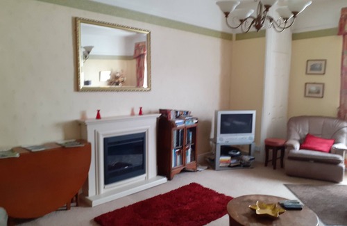 Dunster Apartment | House - Sleeps 6 & paid off site parking available