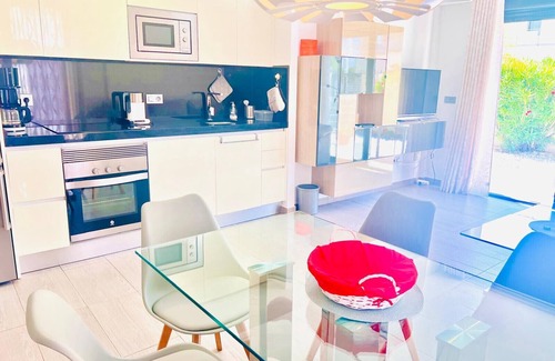 Torrevieja Ski Chalet | House Tindra Punta Prima