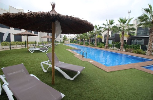 Torrevieja Ski Chalet | House Tindra Punta Prima