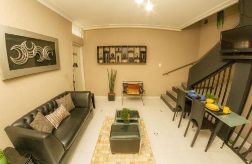 Santana House | House to 29, 20 min of Anhembi & Expo Center Norte