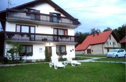 Jezerce House | House Tomljanovic