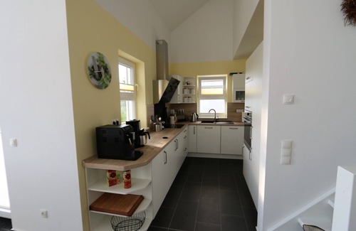 Trent House | House Villa anchorage