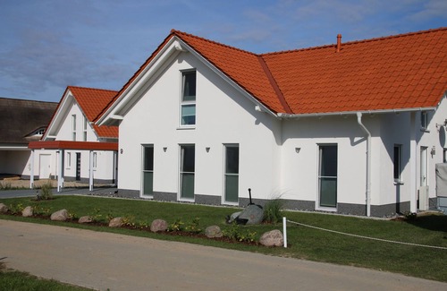 Trent House | House Villa anchorage