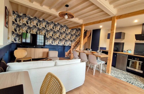 Arromanches-les-Bains House | House with terrace in the heart of Arromanches, 300 m from the beach